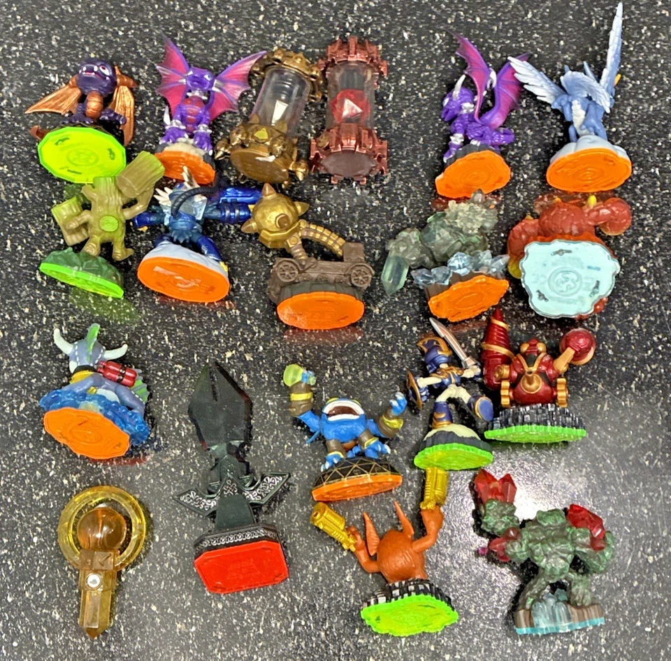 Skylanders Lote de 19 Figuras con Equipo de Trampa MUSEO MEDIANOCHE Expansión Oscura Foto 2 de 4