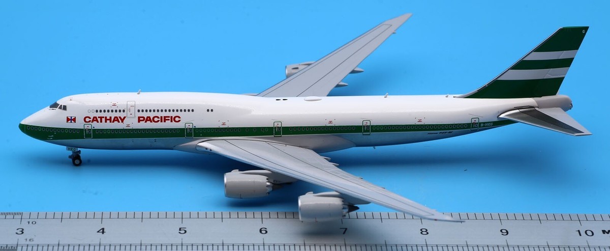 JC Wings 1:400 Cathay Pacific Boeing B747-8i Diecast Aircraft Jet