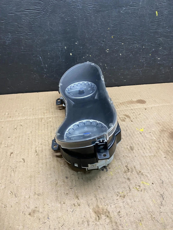 Chrysler Pacifica 2017 velocímetro calibre de racimo OEM M7959 DG Foto 3 de 4