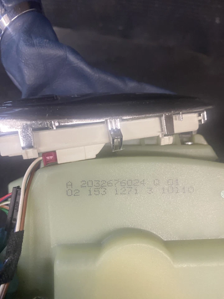 2002 Mercedes C-Class C240 Auto Gear Selector Saloon 4dr Silver A2032676024 - Image 3 of 3