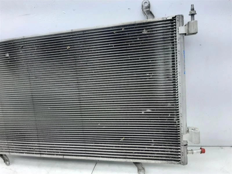 Condensador de CA LS 12-15 Chevrolet Camaro 23456530 Foto 3 de 4