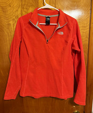The North Face Women  s Fleece 1/4 Zip Mock Neck Sweatshirt Orange Solid L