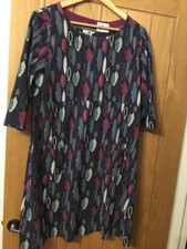 Weird Fish Dress Size 16