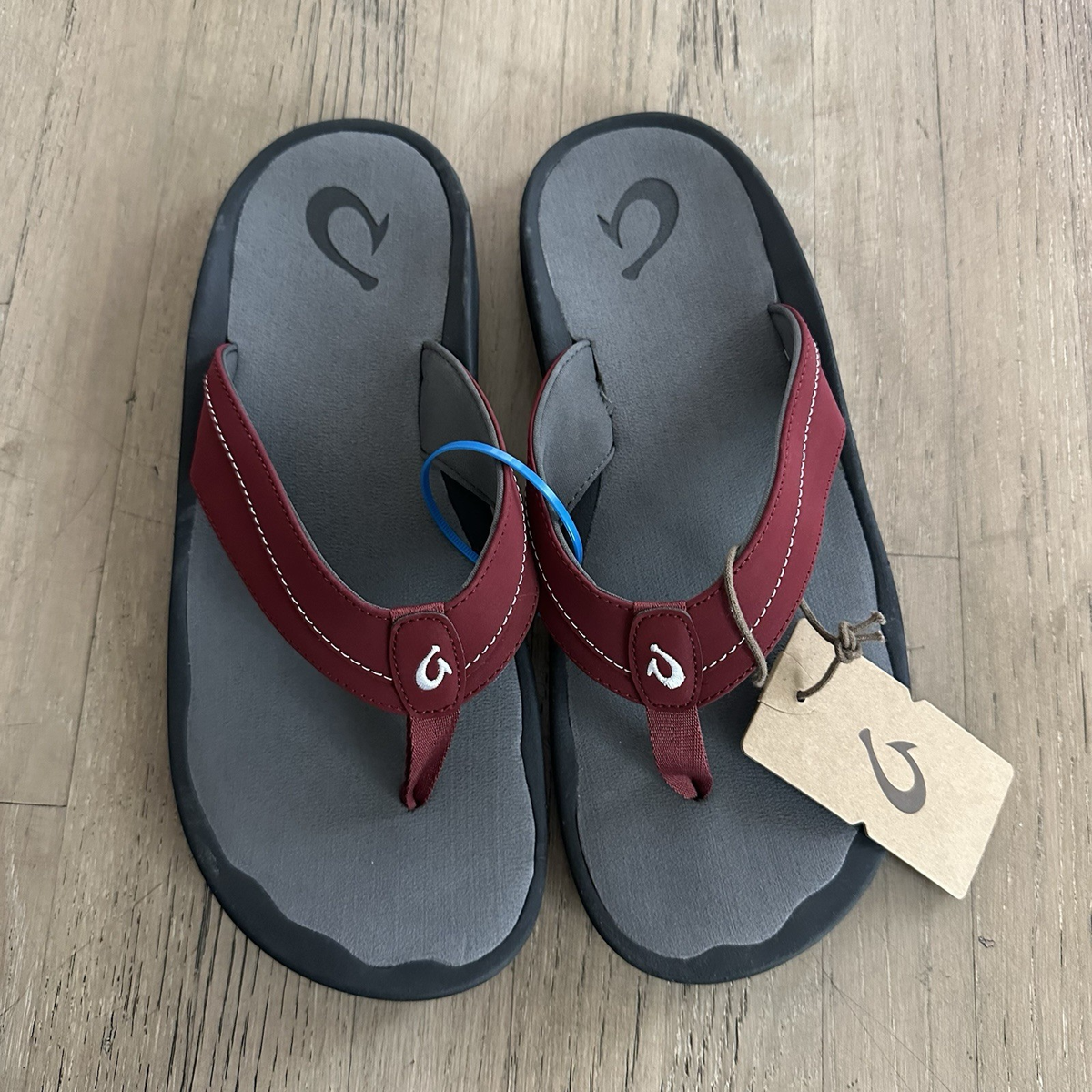 OluKai Ohana Koa Terra White Sandals Flip Flops Slippers Beach