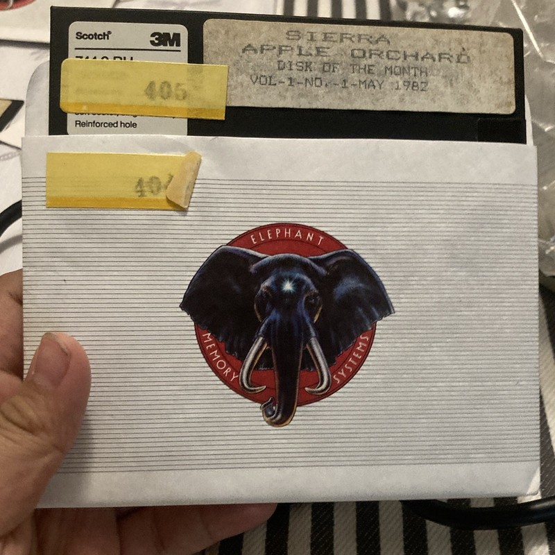 1982 Sierra Apple Orchard Disk Of The Month  Elephant Memory Systems