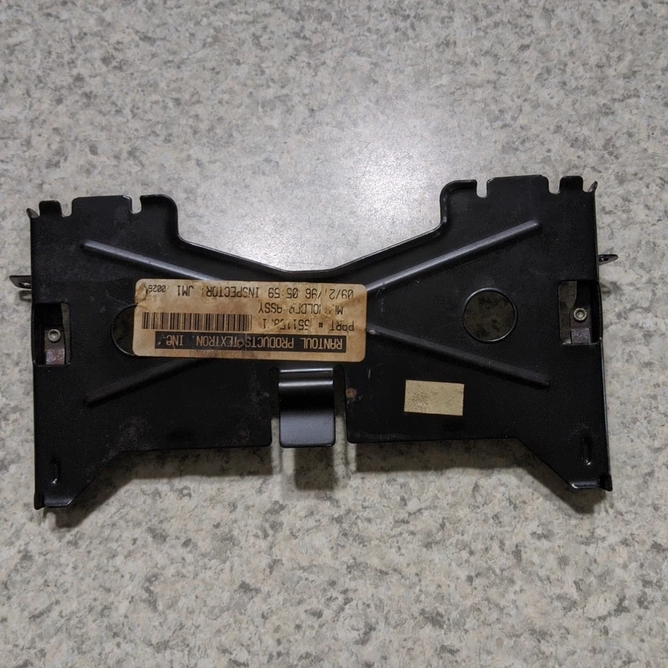 Soporte para tablero/soporte para lata Dodge Ram 1500 2500 3500 Mopar 1994-1997 fabricante de equipos originales Foto 2 de 4