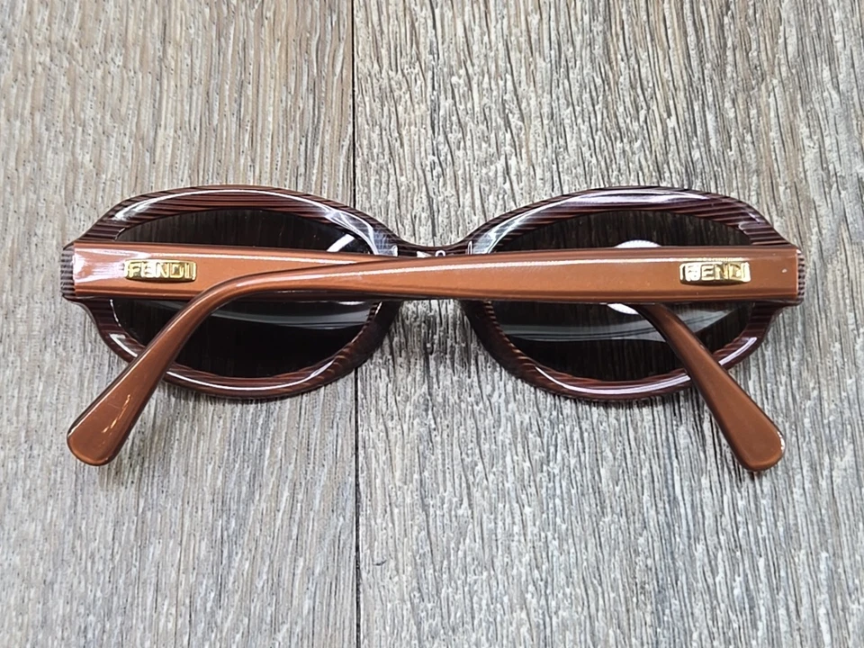 Vintage Fendi Designer Sunglasses - FS 194 Black Bronze Size 135 Small - Image 4 of 4