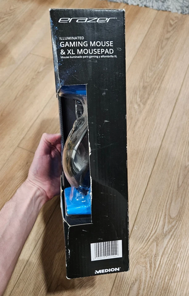 Ratón para juegos iluminado Erazer y alfombrilla de ratón XL de Medion - Nuevo en caja abierta Foto 2 de 4