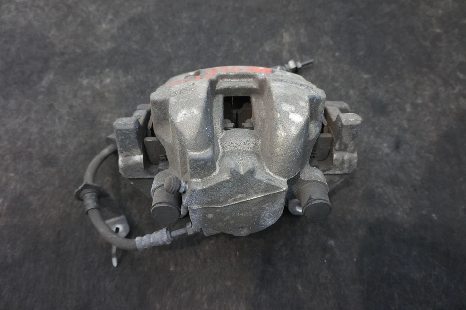 Juego 2 Pinzas Freno Delanteras Izquierdas y Derechas 36003279 Volvo XC90 B5 2020-25 XC60 20-25 Foto 3 de 4