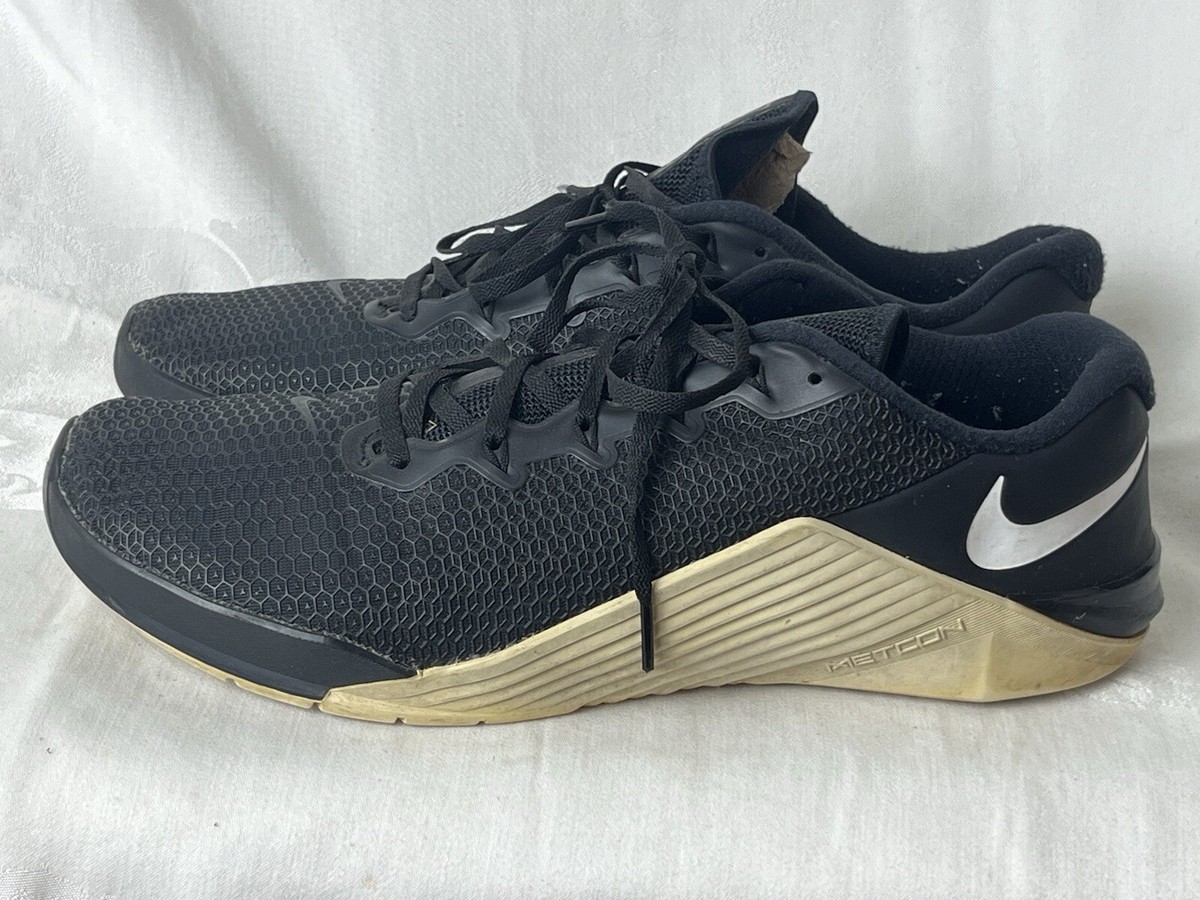 Size 14 Nike Metcon Black White for sale online - Main Image
