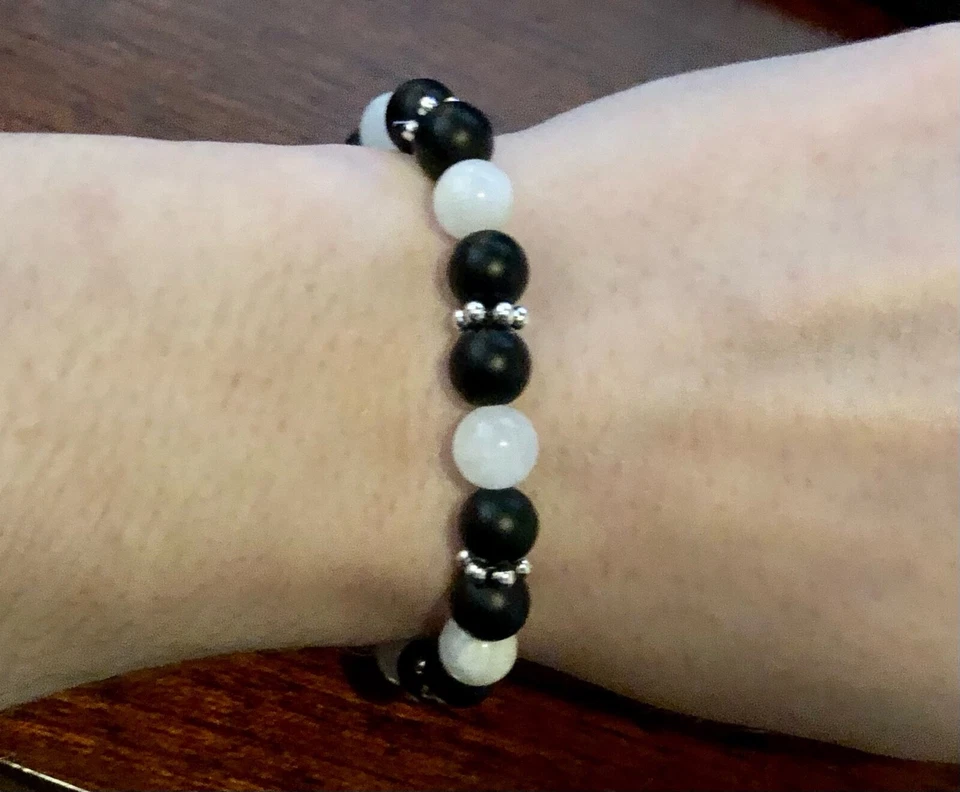 Natural stone Black onyx moonstone beaded bracelet - Image 2 of 4