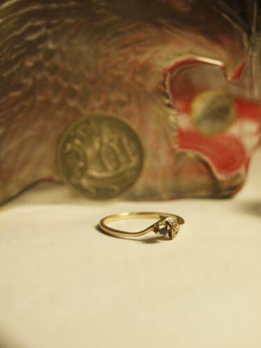 375 YELLOW GOLD NATURAL SAPPHIRE & DIAMOND RING - RING SIZE : M - Picture 2 of 10