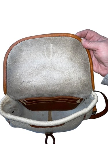 VINTAGE DOONEY & BOURKE Beige Leather Messenger Flap Crossbody Purse Bag - Picture 9 of 16
