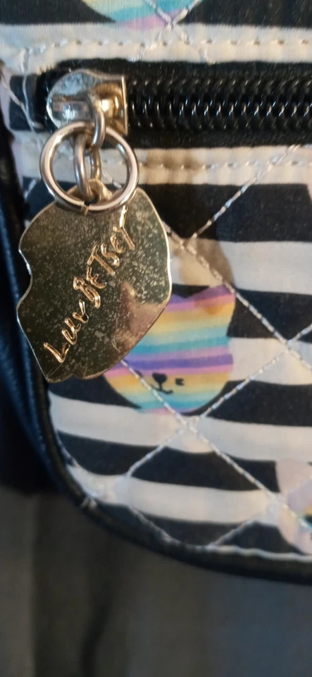 Mochila Betsy Johnson Mini Catacorn a rayas blancas y negras Foto 3 de 4