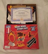 EVEL KNIEVEL DELUXE DARE DEVIL STUNT SET 2006 RARE OVER 40 PIECES ~OPEN BOX