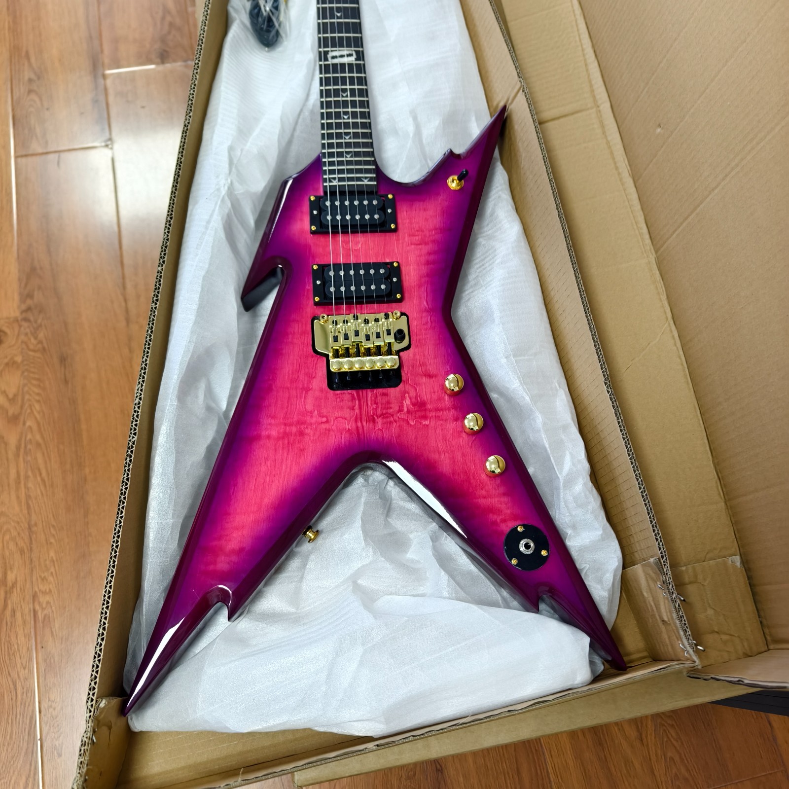 US Dean Dimebag Darrell Signature ElectricGuitar Purple Pink Tiger Stripe Finish