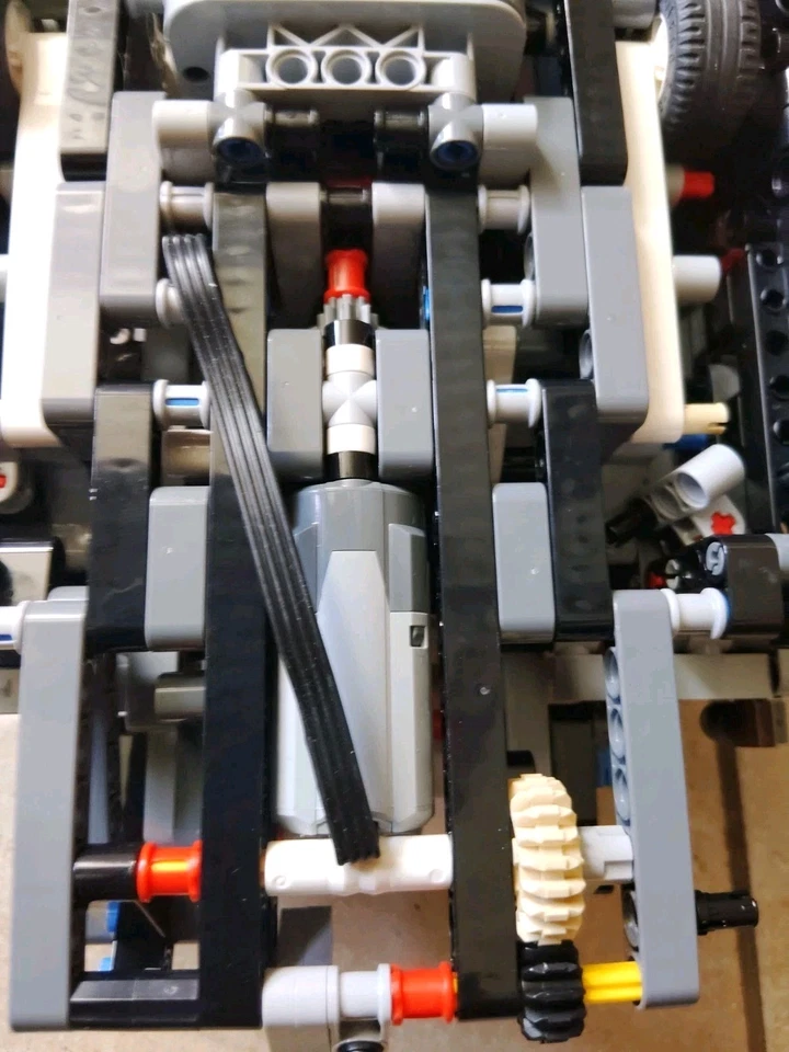 Lego Technic Air Race Jet 42066 - Incomplete - Image 4 of 4