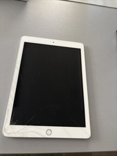 Apple iPad 6th Gen WiFi 32GB Model A1893