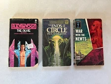 VTG Lot WAR WITH THE NEWTS Karel Capek Silkie Van Vogt Ends of the Circle Paul O
