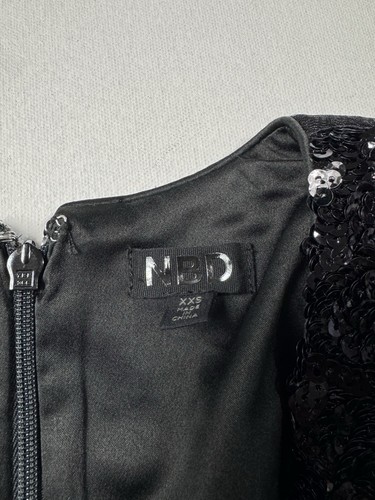 Nuevo en caja Mini Vestido Gavin Verde azulado Negro Lentejuelas Escote Profundo Manga Larga Revolve XXS - Imagen 9 de 11