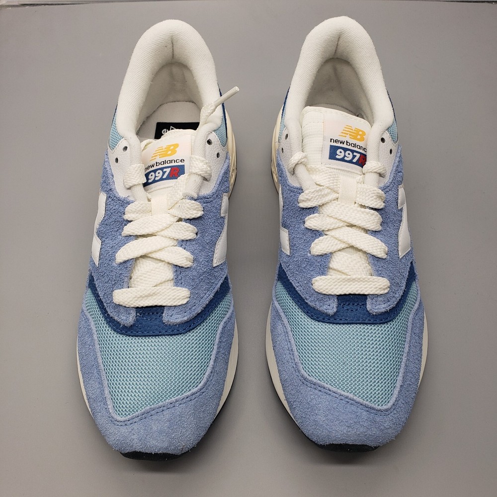 New Balance Unisex 997R Sneaker, Light Blue 8 US Mens Brand New