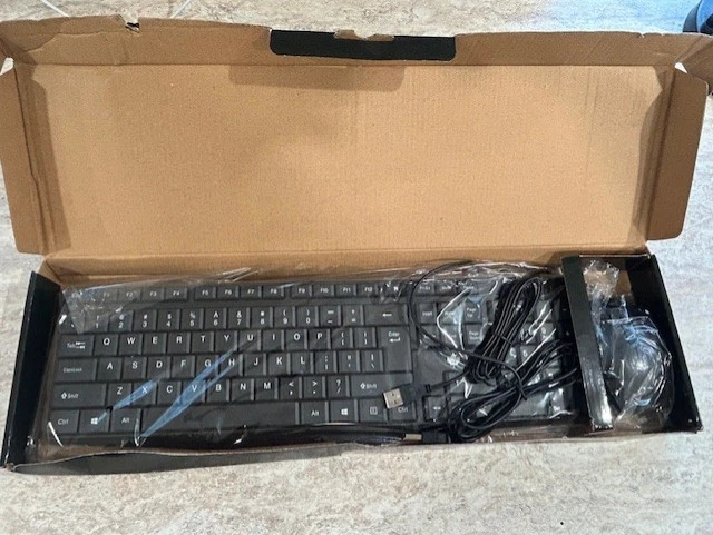 Brand New PS2 Keyboard and PS2 Mouse Combo Kit Vista New In Box - Image 4 of 4