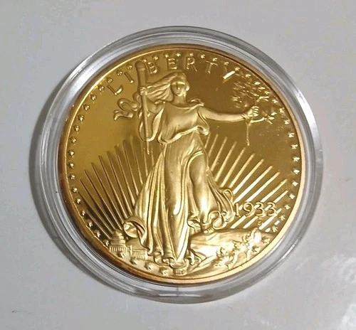 24k Gld Plated U. S., Liberty 1933 Eagle Twenty Dollars COPY COIN in Capsule