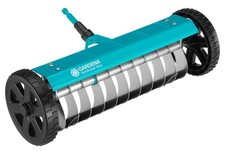 Gardena combisystem Vertical Cutter: The hand-powered lawn scarifier for gett...
