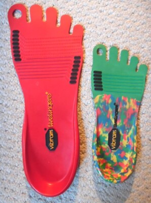 2 VIBRAM ''Five Fingers'' Shoe Store Foot Measurers,adult & kids, shoe shape, rare