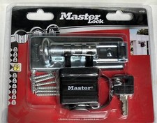 MASTER LOCK 471D Bolt Hasp & Integrated 40mm Keyed Padlock. Freepost