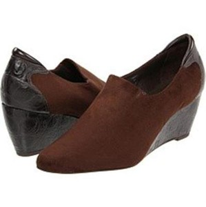 donald j pliner wedge boots