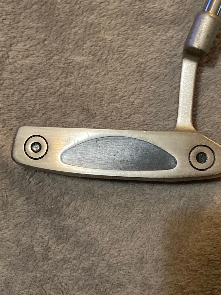 2 个碳水化合物推杆(刀片和槌)。 全新纯握把,奥德赛推杆套。 甜美 — 第 4/4 张图片