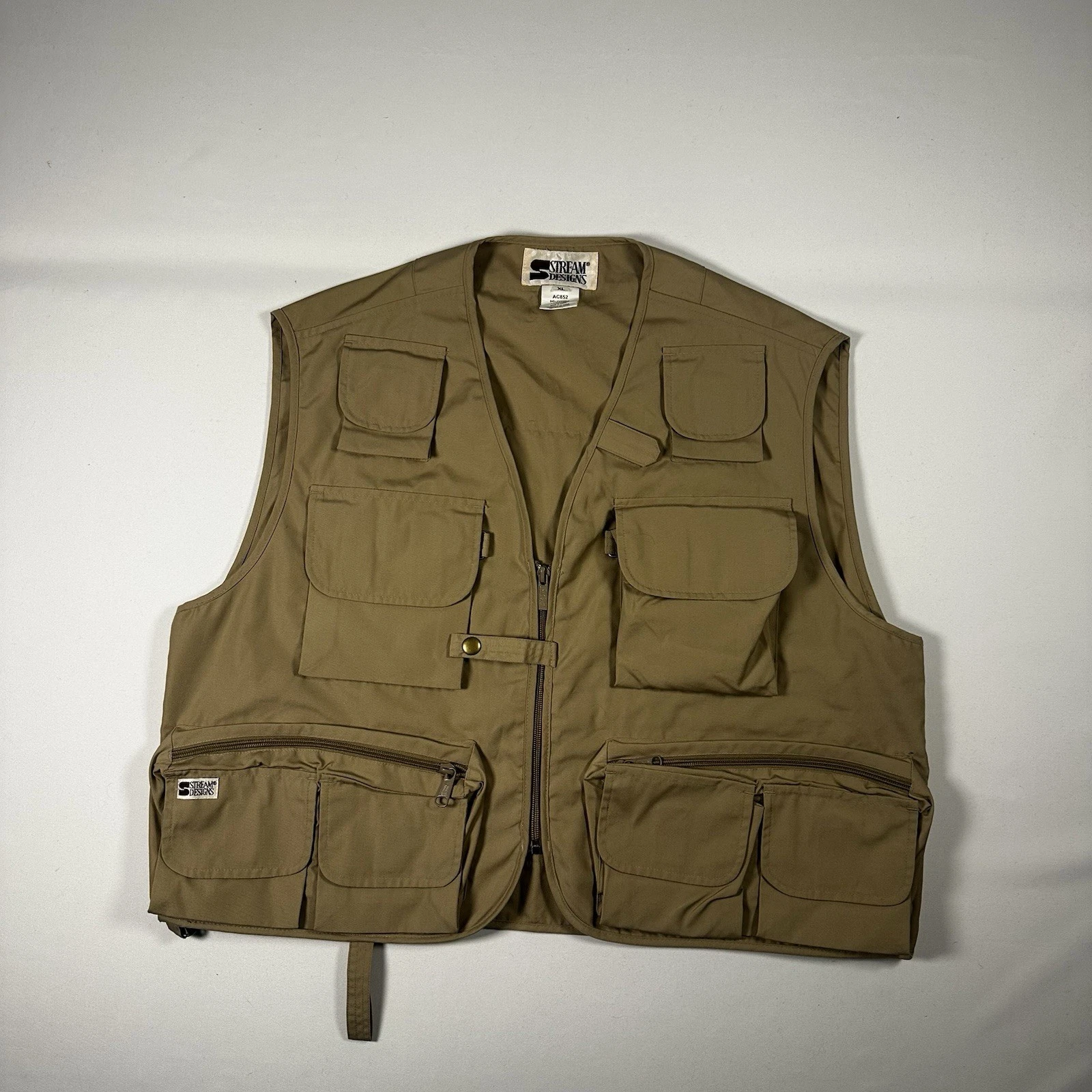 STREAM DESIGN Fishing Vest Tan Mult. 24 Close Pockets Men's Size XL Never Used