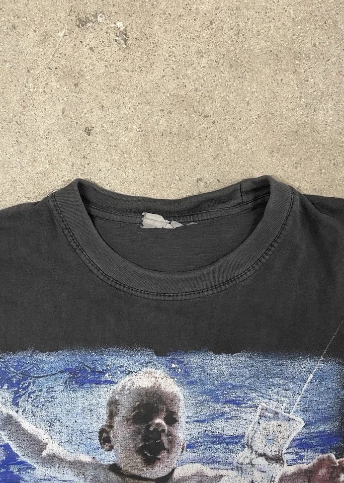 Vintage 2002 Faded Nirvana  Nevermind European Bootleg Memorial Tee - Image 4 of 4