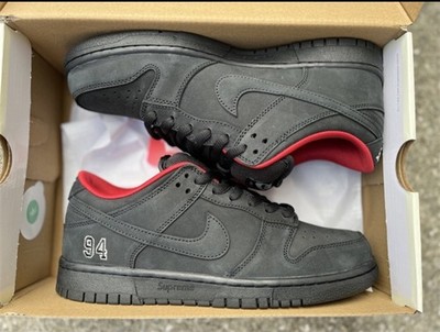 Nike SB Dunk Low OG QS Supreme Black Skateboarding Shoes Men's US 9.5