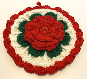 VTG Red/Green/White Handcrafted Crochet/Knit Flower/Rose Potholder/Trivet