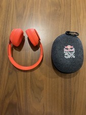 Beats Noise-Cancelling Wireless Headphones Red - Red Bull Case