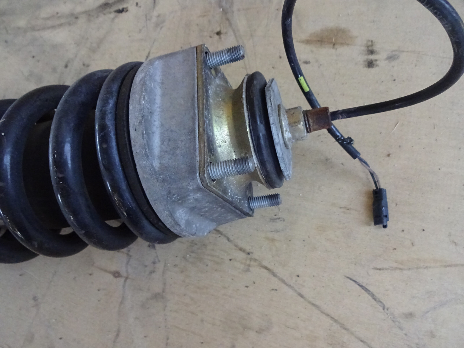 Maserati 4200 Coupe Front Shock Absorber P/N 197641