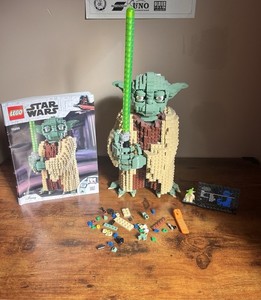 Lego Yoda 75255 | eBay