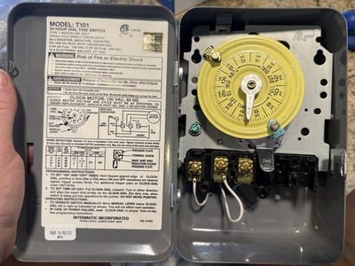 Intermatic T101 24 hour Mechanical Pool Timer  Switch - w/ Enclosure & Tripper