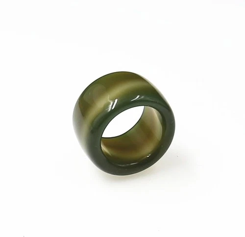 vogue 20 mm width green jade agate jadeite AAA grade thumb ring US 12.5 =UK Y - Picture 1 of 3
