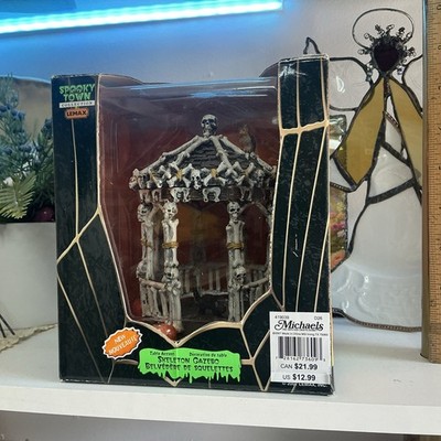 Lemax Spooky Town SKELETON GAZEBO #73609 2007 W/ Original Box