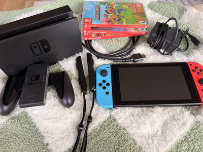 Nintendo Switch V2 HAC-001(-01) Console Bundle w/ Dock, Minecraft & 2 Games