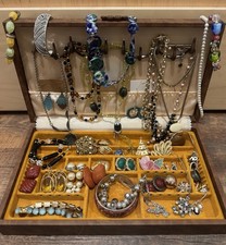 2 lbs. Wearable Vintage - Modern Jewelry Estate Mystery Lots