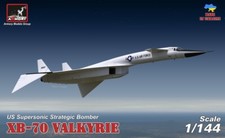 North American XB-70 Valkyrie Strategic Bomber Model kit  1/144 Armory 14701