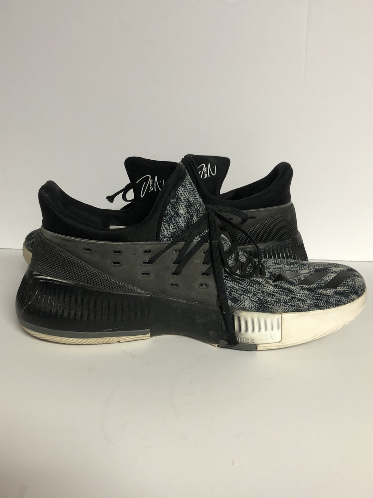 dame 3 basketball shoes