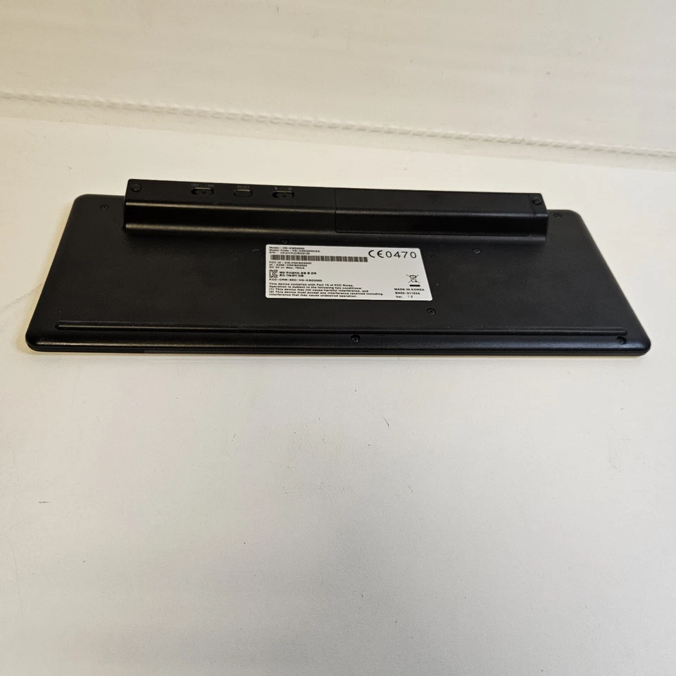 Samsung VG-KBD2000 Wireless Bluetooth Keyboard For Smart TV With Touch Pad - Image 2 of 4