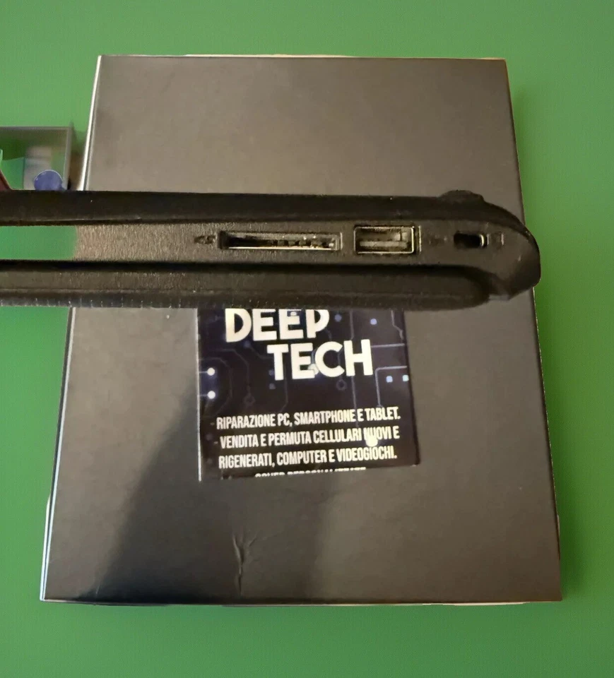 Acer Aspire ES1-521-24HY AMD E 6 GB DDR3L-SDRAM 500 GB HDD Windows 10 pro Nero - Immagine 4 di 4