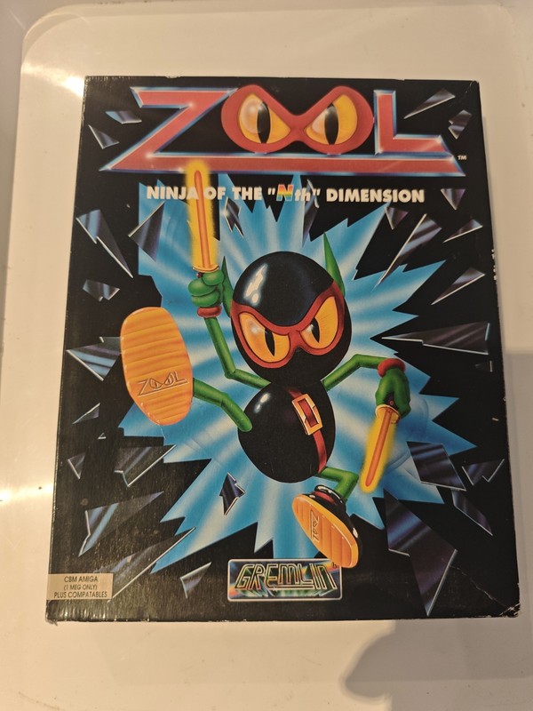 Zool Ninja of the "Nth" Dimension Commodore Amiga With Manual & Piracy Wheel AI