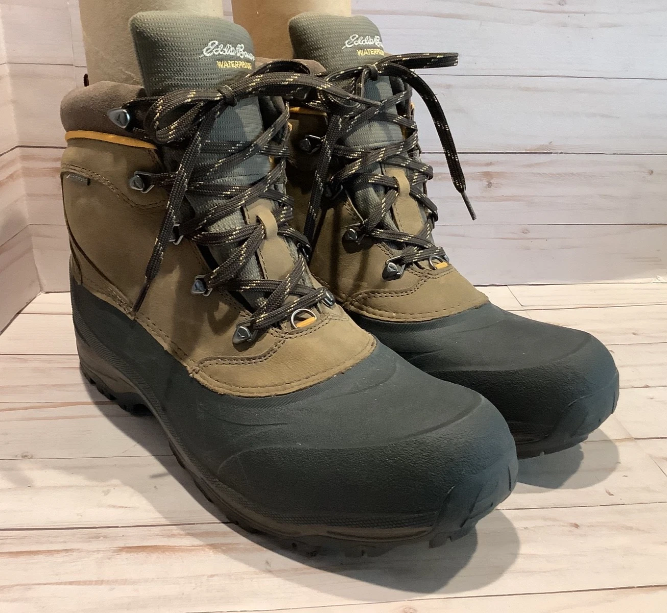 Eddie Bauer Mens 14 Snowfoil Waterproof Snow Boots with Weatheredge Thermafill